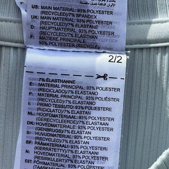 Adidas Women’s Performance Tee Size XS - Picture 10 of 10